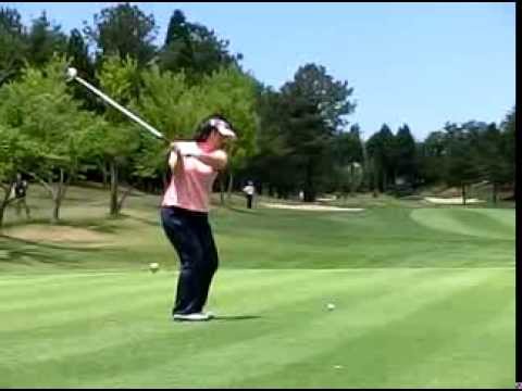不動裕理プロ　スイング　ドライバーショット　後方　サントリーレディース　2013　プロアマ