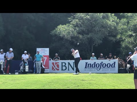 ヘンリック ステンソン　ゴルフスイング　Henrik Stenson Tee shot 前方
