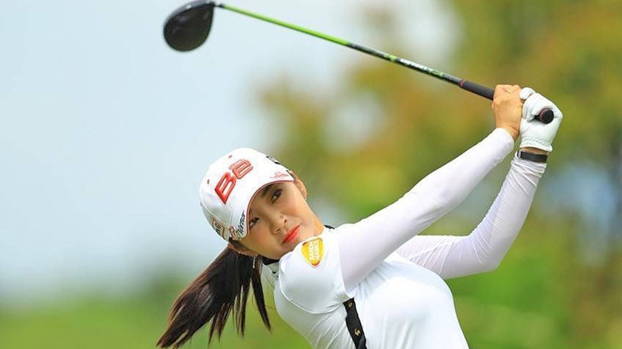 イ・ボミ Lee Bo Mee  プロゴルファー DRIVER SHOT SLOW MOTION !!!