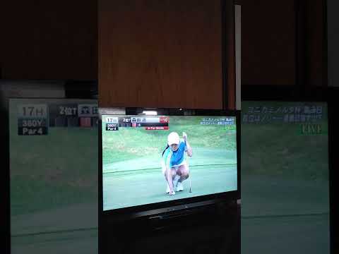 森田遥のスカートから白パンがチラリ❗