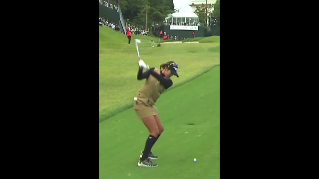 【足が長すぎてクラブが短く見える 原英莉花のアイアン】ゴルフ　スイング　ゴルフスイング　初心者　スロー　スローモーション　ドライバー　MCS　2022.12 #shorts