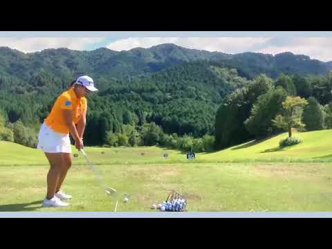 鈴木愛　ゴルフ スイング スローモーション