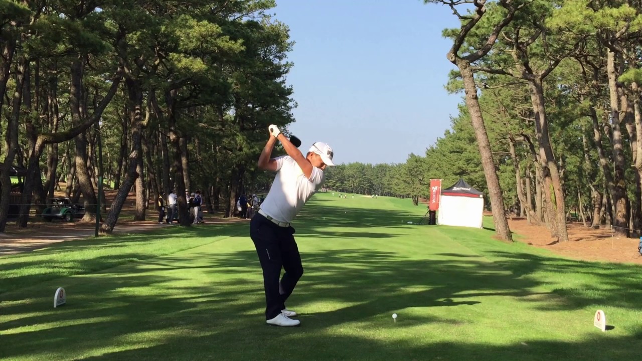 プロゴルファー小平智のドライバーショット！（スロー再生ショット分析）