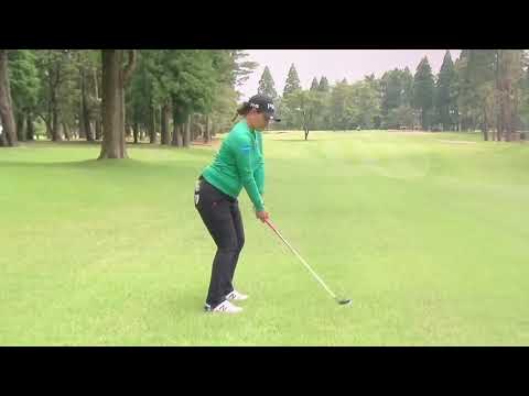 鈴木愛　ゴルフ スイング スローモーション