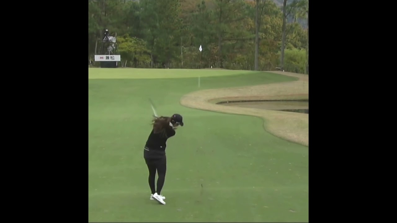 【菊地絵理香バックスピンかかり過ぎ！】ゴルフ　スイング　ゴルフスイング　初心者　スロー　スローモーション　ドライバー　ウッド　アイアン　女子プロ　MCS　2023.01 #shorts