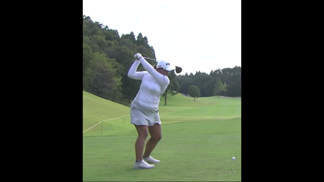 【鈴木愛】ゴルフスイング　ドライバー　後方　スロー　2022.11　#shorts