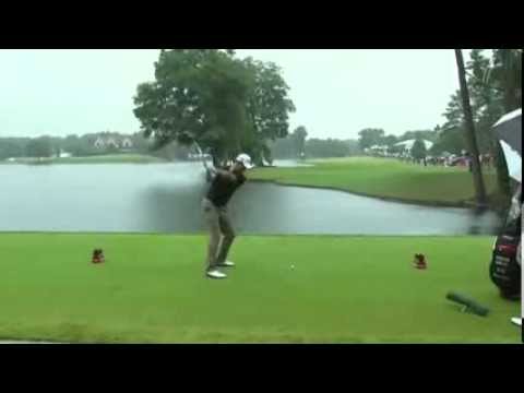 アダムスコット　ドライバースイング　後方