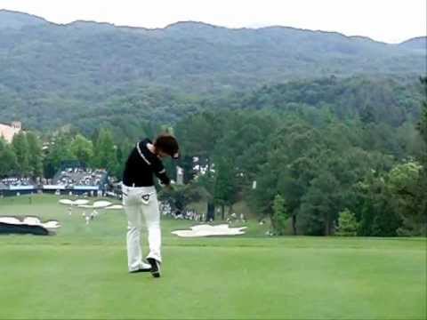 森田理香子プロ　スイング　ドライバーショット　後方