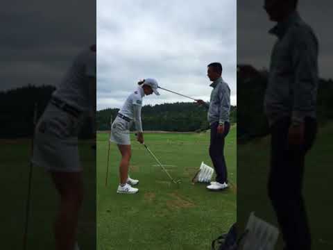 【プロサポートカーブログ】松田鈴英 アイアン練習