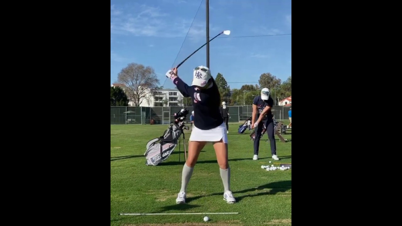 イ・ボミ　LeeBomi　アイアンスイング　前方後方アングル