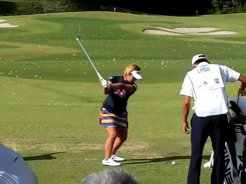 鈴木　愛プロ　ai suzuki　スイング　スーパースロー　アイアン　後方