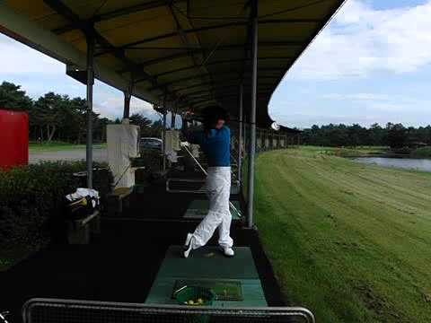 【ビジュアルゴルフレッスン】女子プロゴルファーのお手本スイングをスロー再生1（那須美根子）ゴルフスクールpivot!!