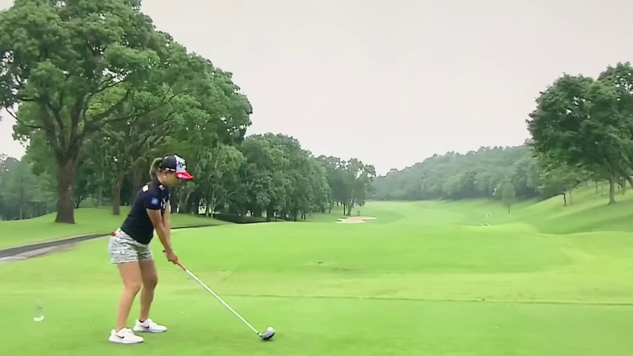 上田桃子　ゴルフ スイング スローモーション