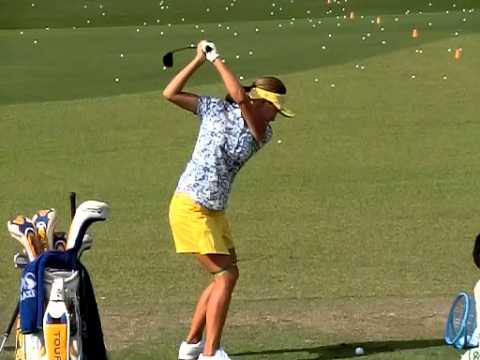 木戸愛プロ　スイング　フェアウェイウッド　後方