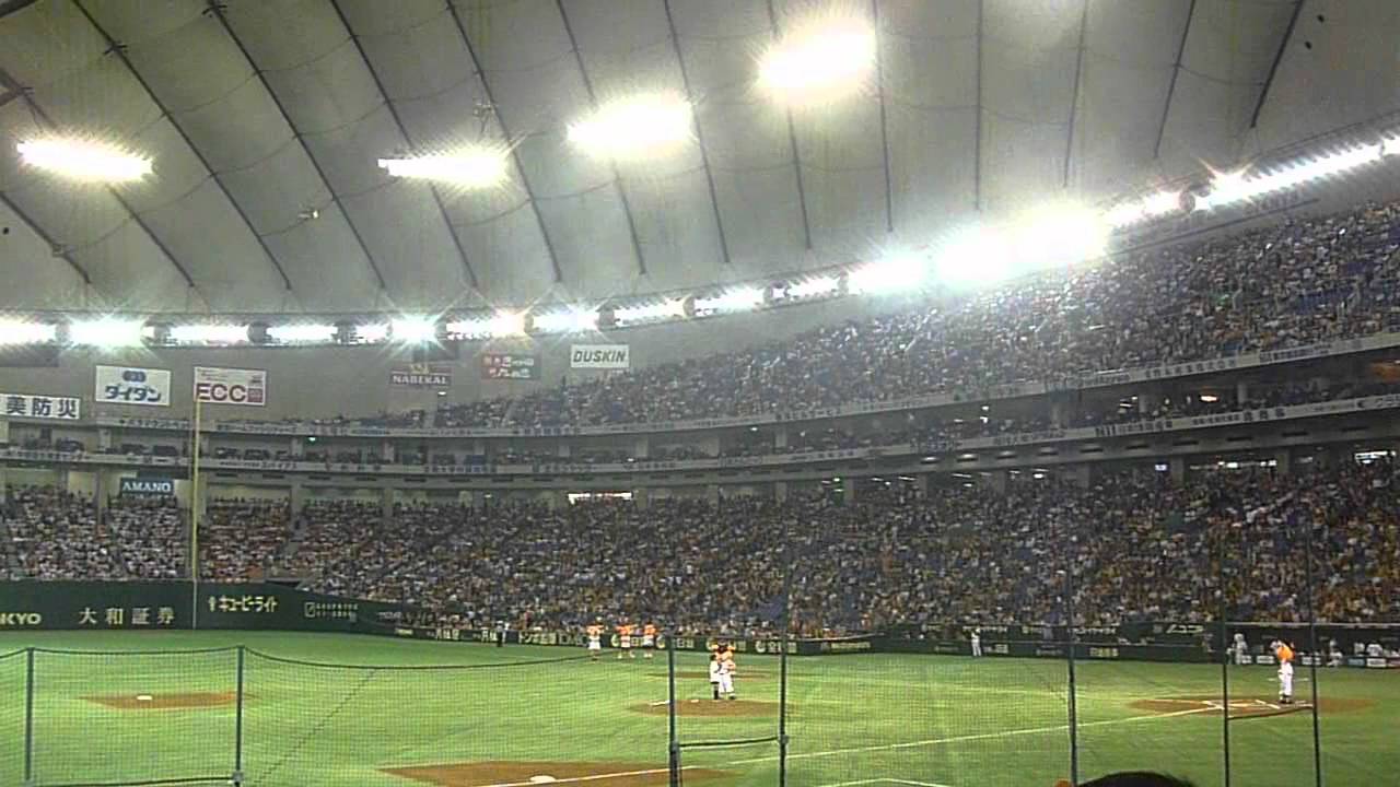 プロゴルファー　有村　智恵選手の始球式