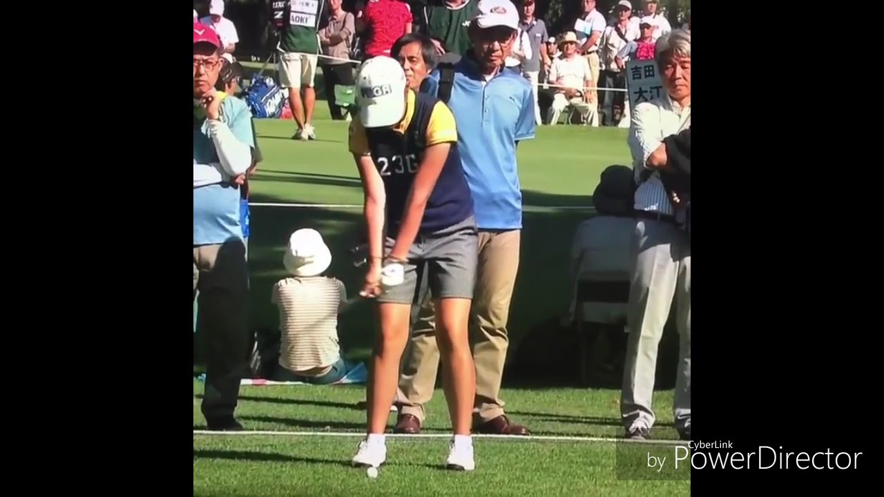 体の正面リストターンでボールをさらう 辻梨恵 アプローチショット スロー