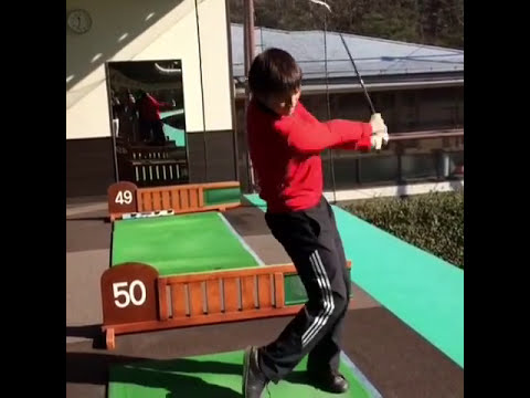 プロゴルファー藤田寛之選手、池田勇太選手、藤本佳則選手のモノマネ