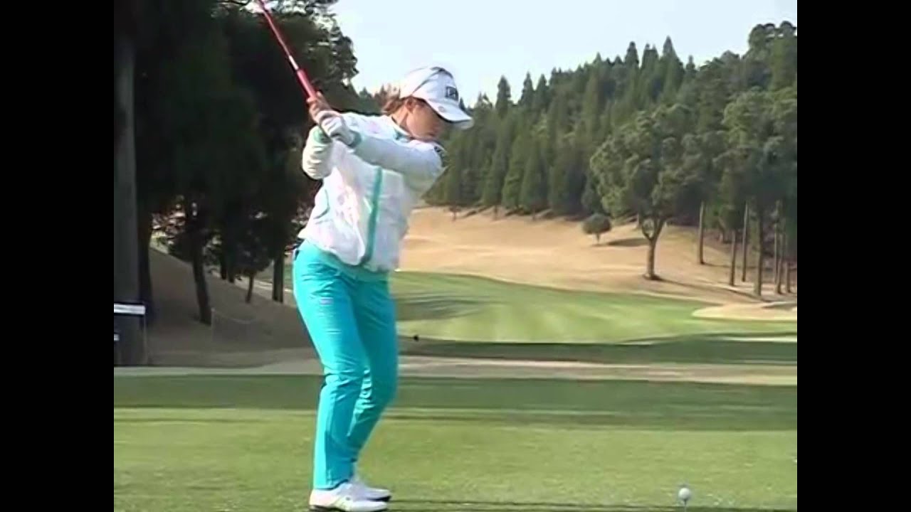 ゴルフ　女子　イ・ボミ　美しいドライバースイング