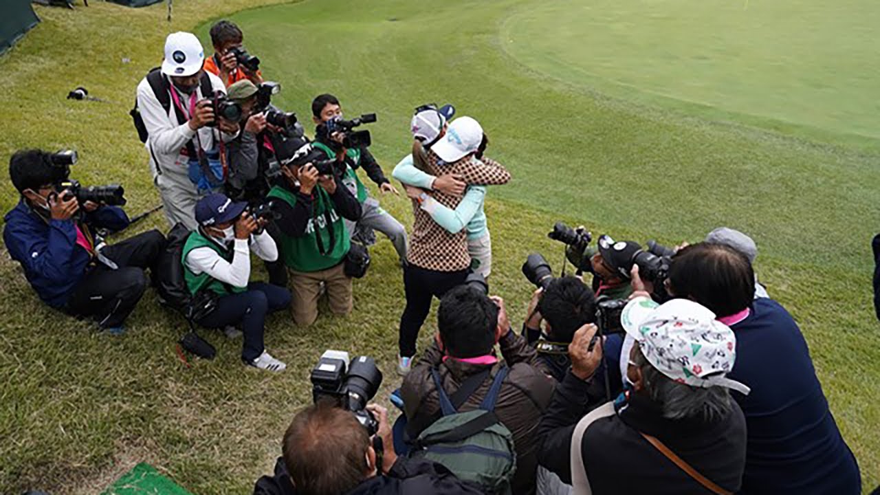 【女子ゴルフ】涙のホールアウト　キム・ハヌル現役引退「幸せ」