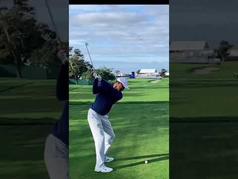タイガーウッズのアイアンショット　スローモーション　#shorts #tigerwoods