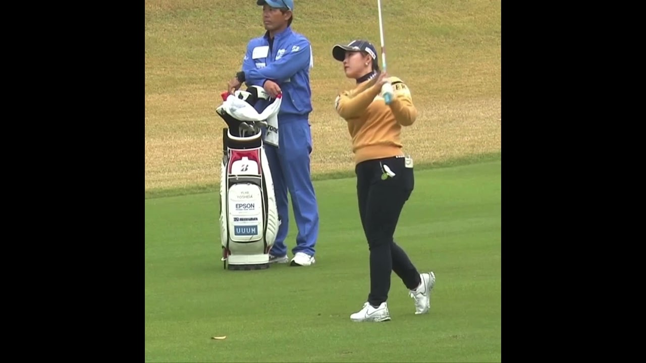 【キュキュっと止まる吉田優利のアプローチショット】ゴルフ　スイング　ゴルフスイング　バック　初心者　スロー　ドライバー　アイアン　プロ　女子プロ　ゴルフ女子　MCS　2022.12 #shorts