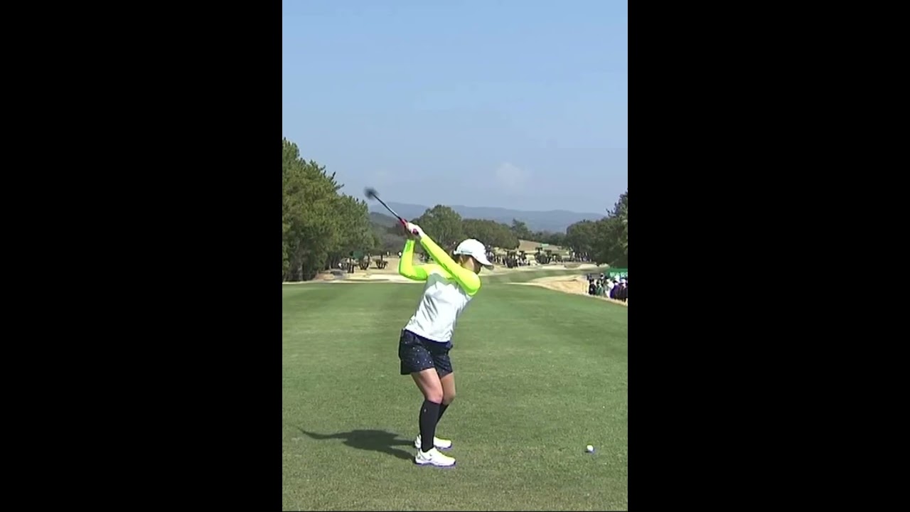 【古江彩佳 方向性抜群のフェアウェイウッド】ゴルフ　スイング　ゴルフスイング　初心者　スロー　スローモーション　ドライバー　アイアン　女子プロ　MCS　2023.05 #shorts