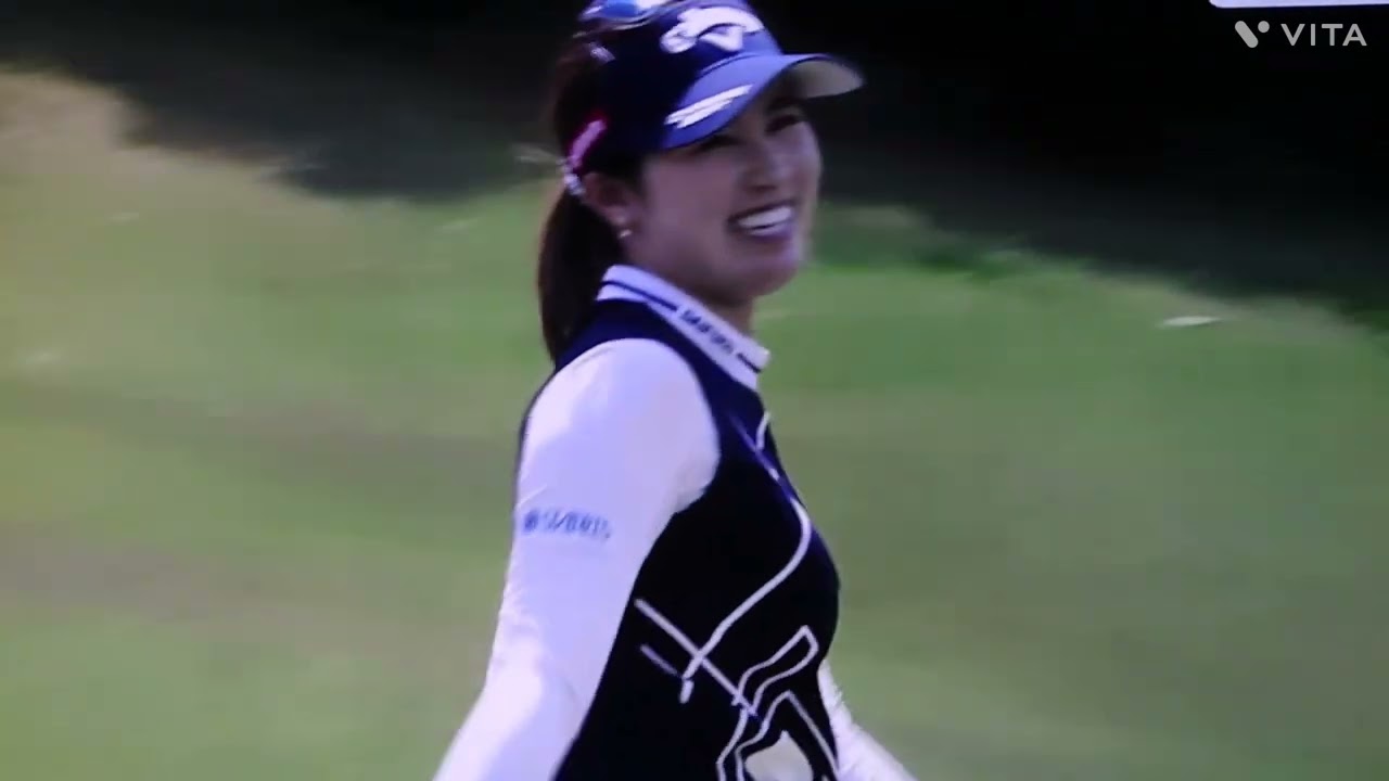 西村 優菜プロ💕今日はスイングしたあと手を離す場面が多い‼️ミスショットしたのか心配してしまうよ❗