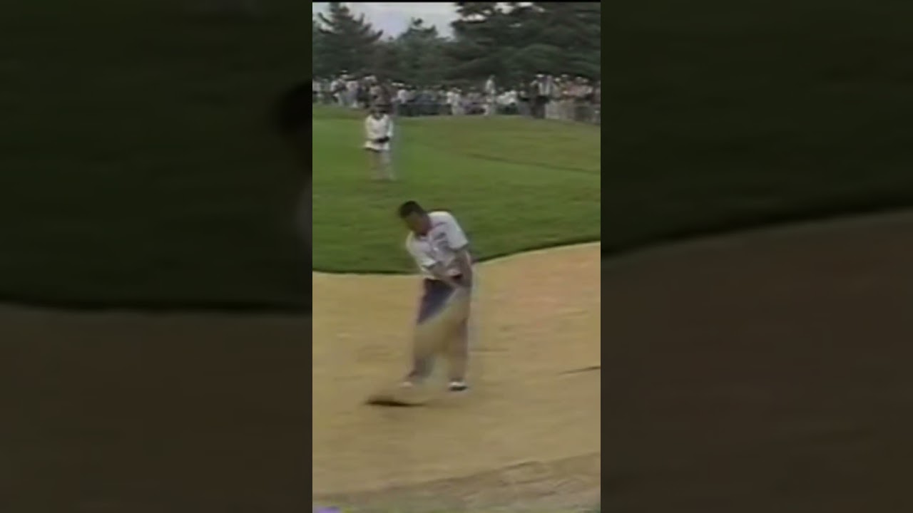 ジャンボ尾崎プロのバンカーショット✨バックスイングの下半身、フォローの右手に注目‼️ #golf #ジャンボ尾崎 #バンカーショット