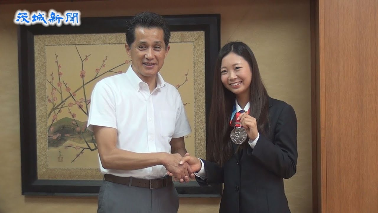 ユニバ・ゴルフ銀を笠間市長に報告　金沢さん「賞金女王目指す」