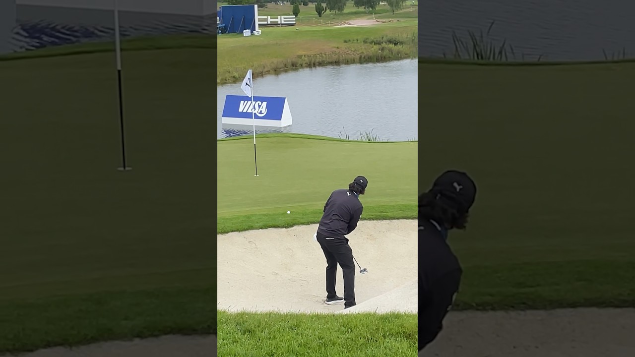 Crazy PUTT from bunker! 🤯