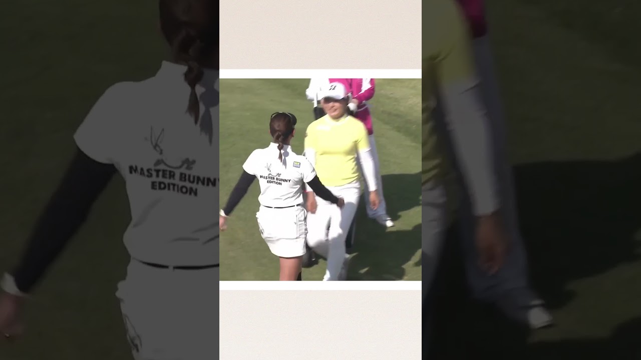 原英莉花プロ 大好きな藤田さいきプロと嬉しい抱擁‼【女子プロゴルフ】#shorts