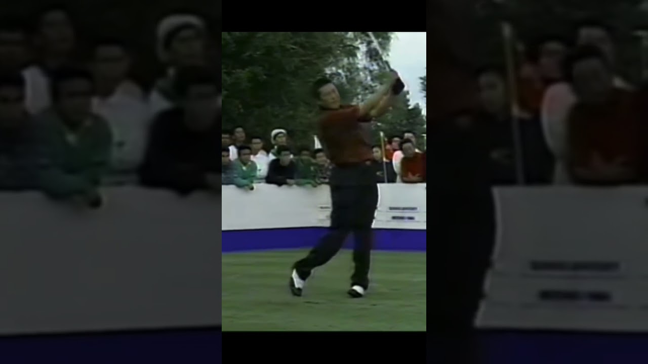 これぞ〝低く長いインパクト〟✨ジャンボ尾崎プロのアイアンショット‼️ #golf #ゴルフスイング #ジャンボ尾崎 #アイアン