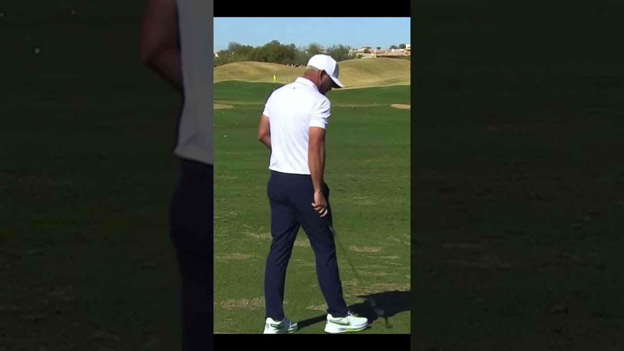 Blonde Brooks Koepka Warming Up #brookskoepka #golfswing #golf #golfaddict #golflife