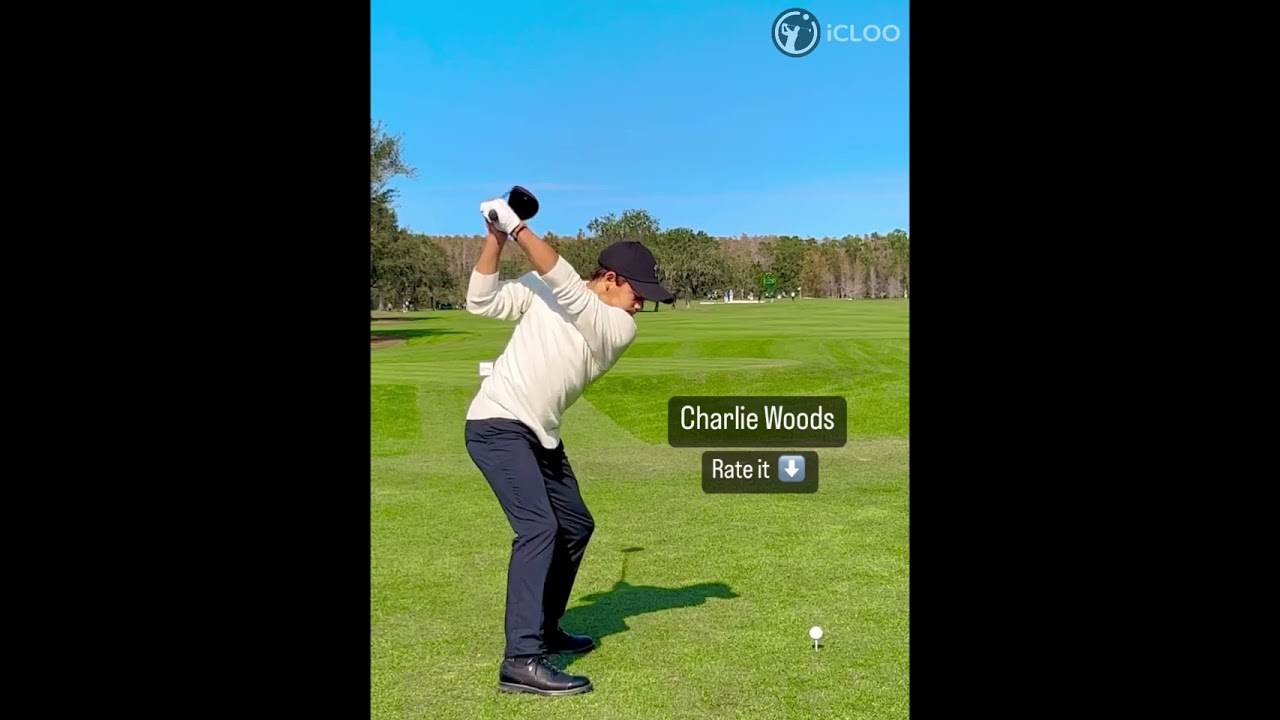 チャーリーウッズのドライバースイング、バックスイング時に右骨盤が押されずしっかり支えてくれる姿が印象的です。