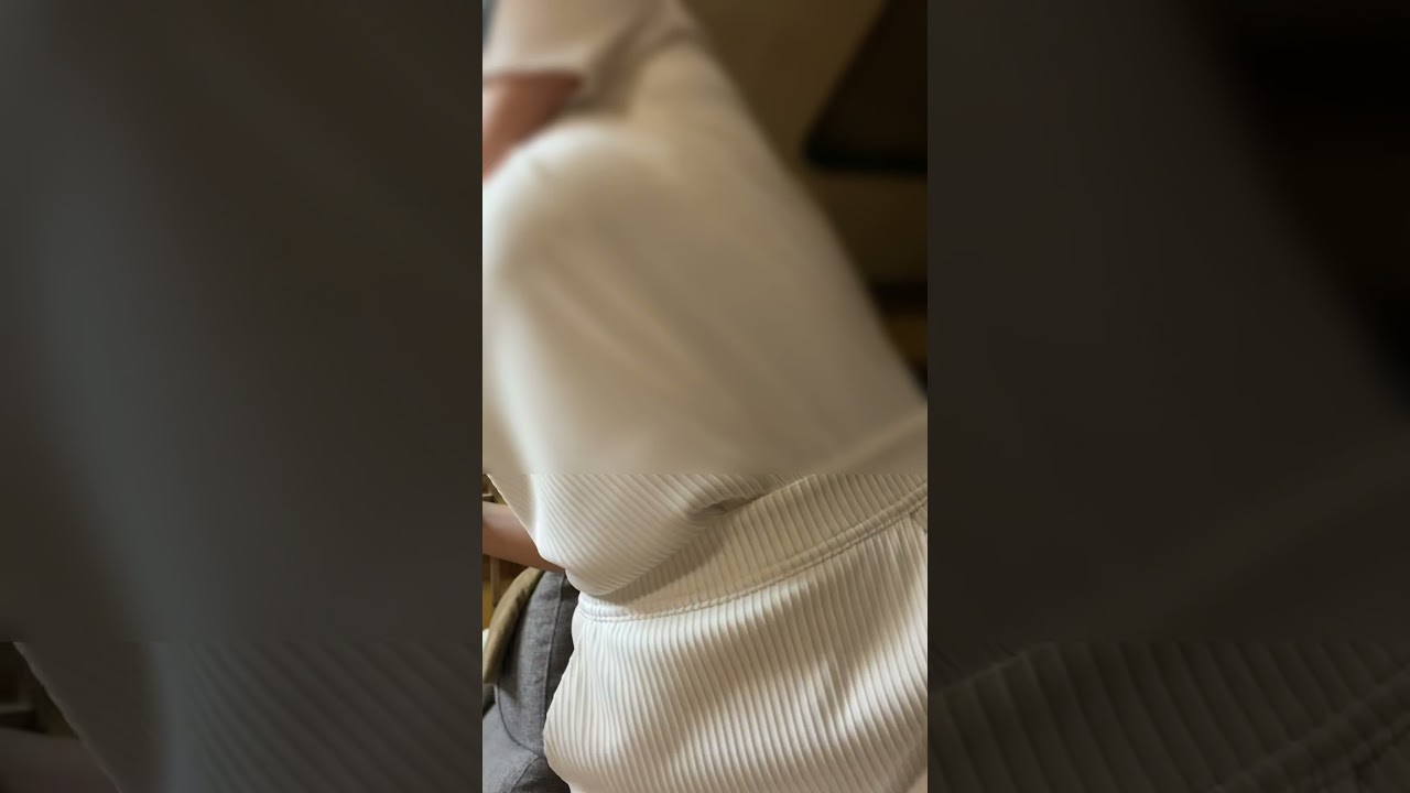 【Hcup美女からのお年玉】甲府のアン・シネが部屋で素振りしました💖【消される前に見てね🙋‍♂️】