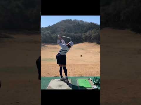 宮田成華 アイアン後方スロー