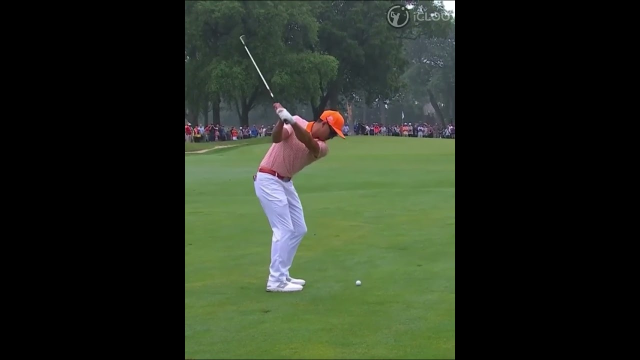 バックスピンかけてみたいな～リッキーファウラー優勝おめでとう❕　（チャンネル登録すると素晴らしい映像がもっと早くみられます。）