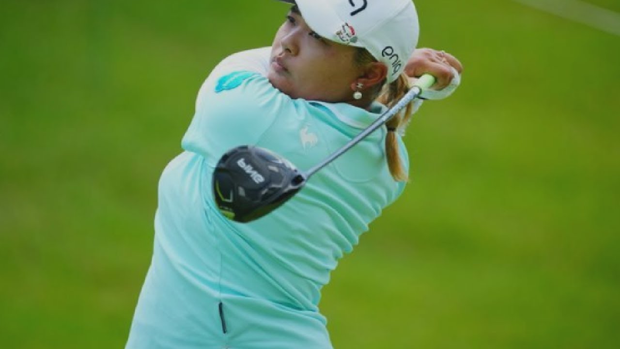 ⛳ 鈴木愛が2年ぶりVに王手　櫻井心那2位、小祝さくらは4位 🏌️‍♀️