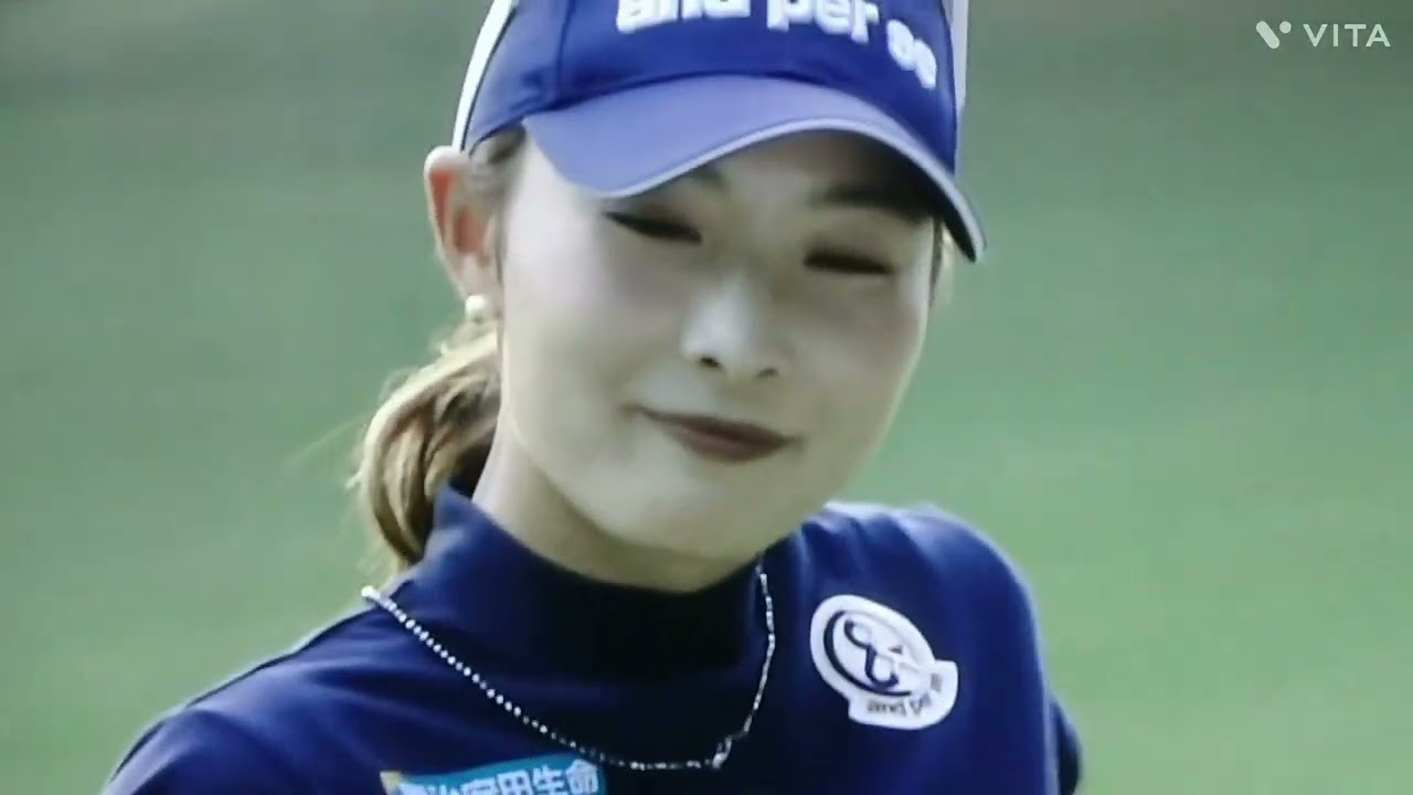 鶴岡 果恋プロ❤️スタンレーレディース2023,2日目、首位と2打差4位タイ逆転初優勝あるよ👍スタイルが良いからウェアーが似合うねぇ☺️