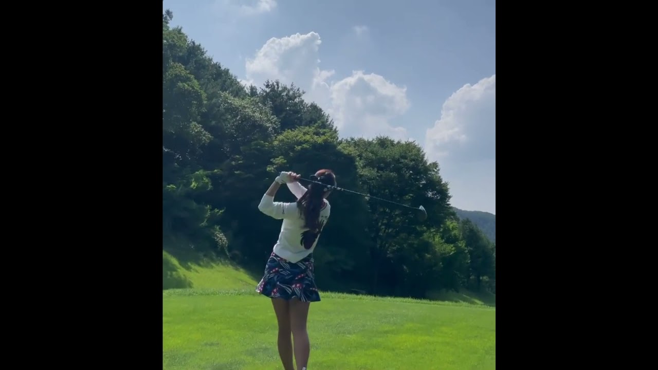 【キレイな人のキレイなスイング】キム ハヌル（Kim Ha-neul）スローモーションあり