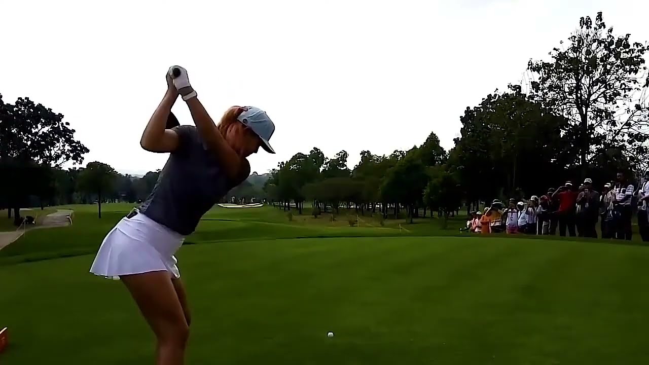 Beauty Long Hitter "Michelle Wie" Pre-shot Routine & Awesome Swing Motion,「ミシェル ウィー」のプレショット ルーティン