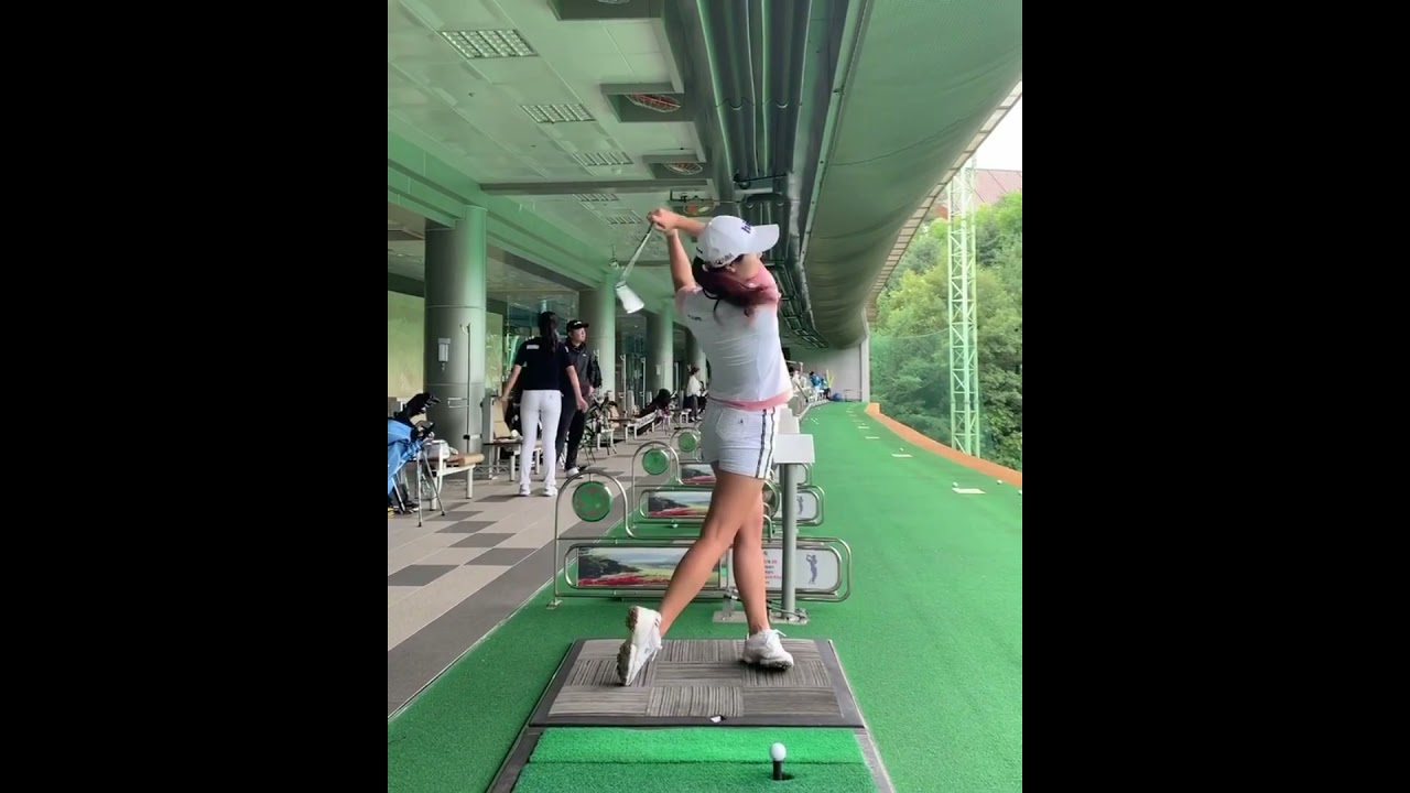 【キレイなスイング】キム ハヌル（Kim Ha-neul）スローモーションあり