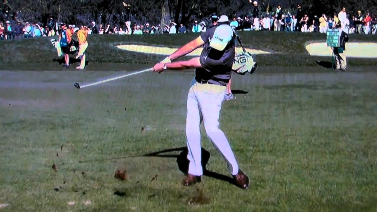 ミケルソン　アイアン　ヒジ