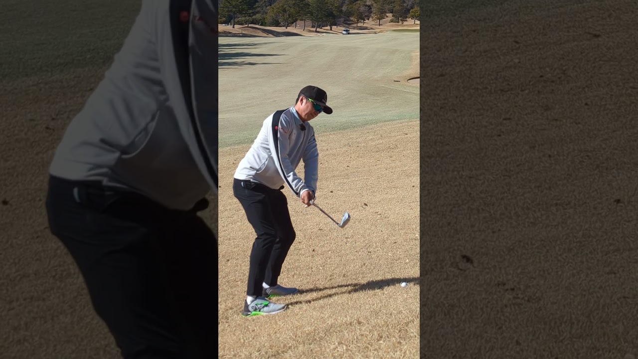 急な左足下りでも全くぶれない魔法のゴルフショーズ！#shorts #プーマゴルフ #ファントムキャットニトロ #PR #ゴルフ #UUUMGOLF #スパイク #リッキーファウラー #進藤大典