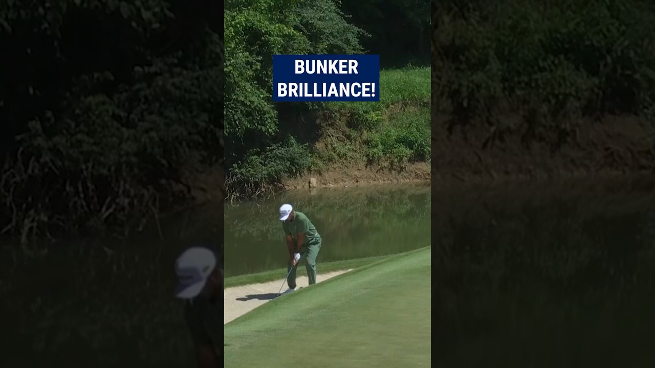 Jason Day in the SAND! 🔥