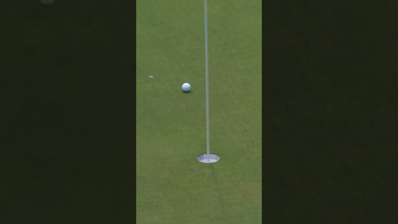 RICKIE'S NEAR ACE ON A PAR 4 😱