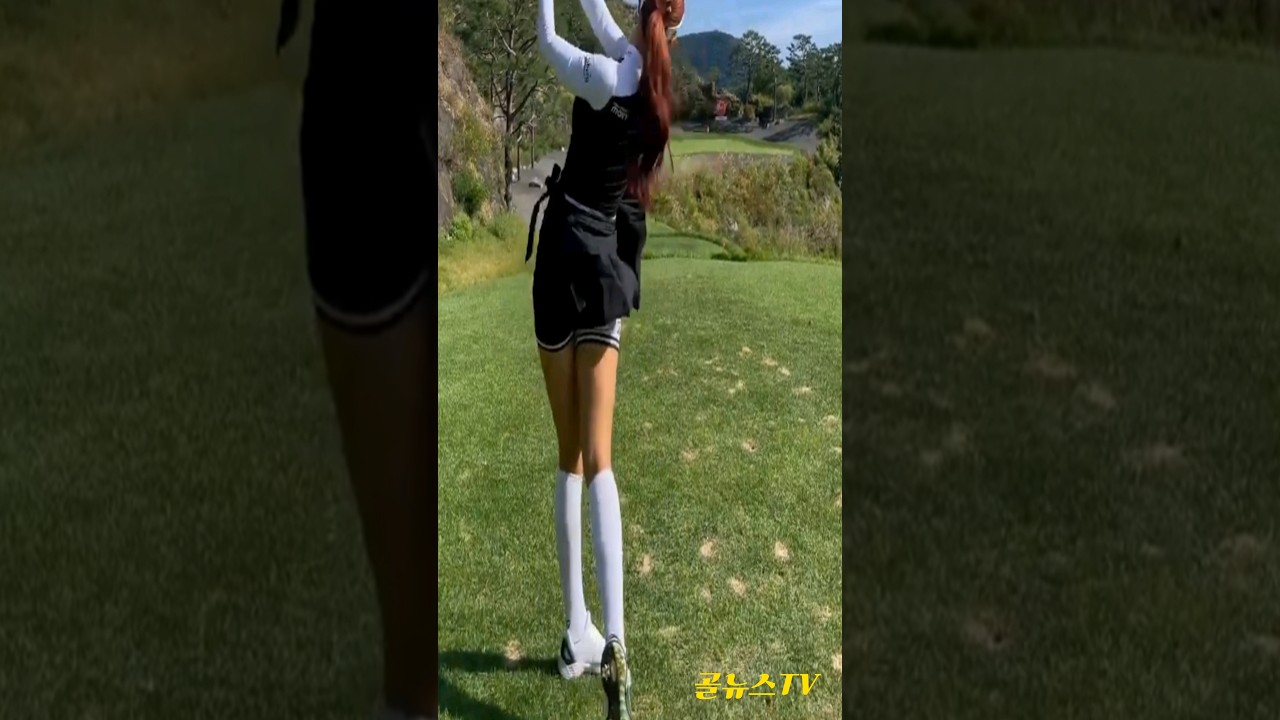 섹시 미녀 골프선수 유현주, 필드 위의 매력 발산! 아이언샷 유현주 #KLPGA #골프레슨 #아이언샷