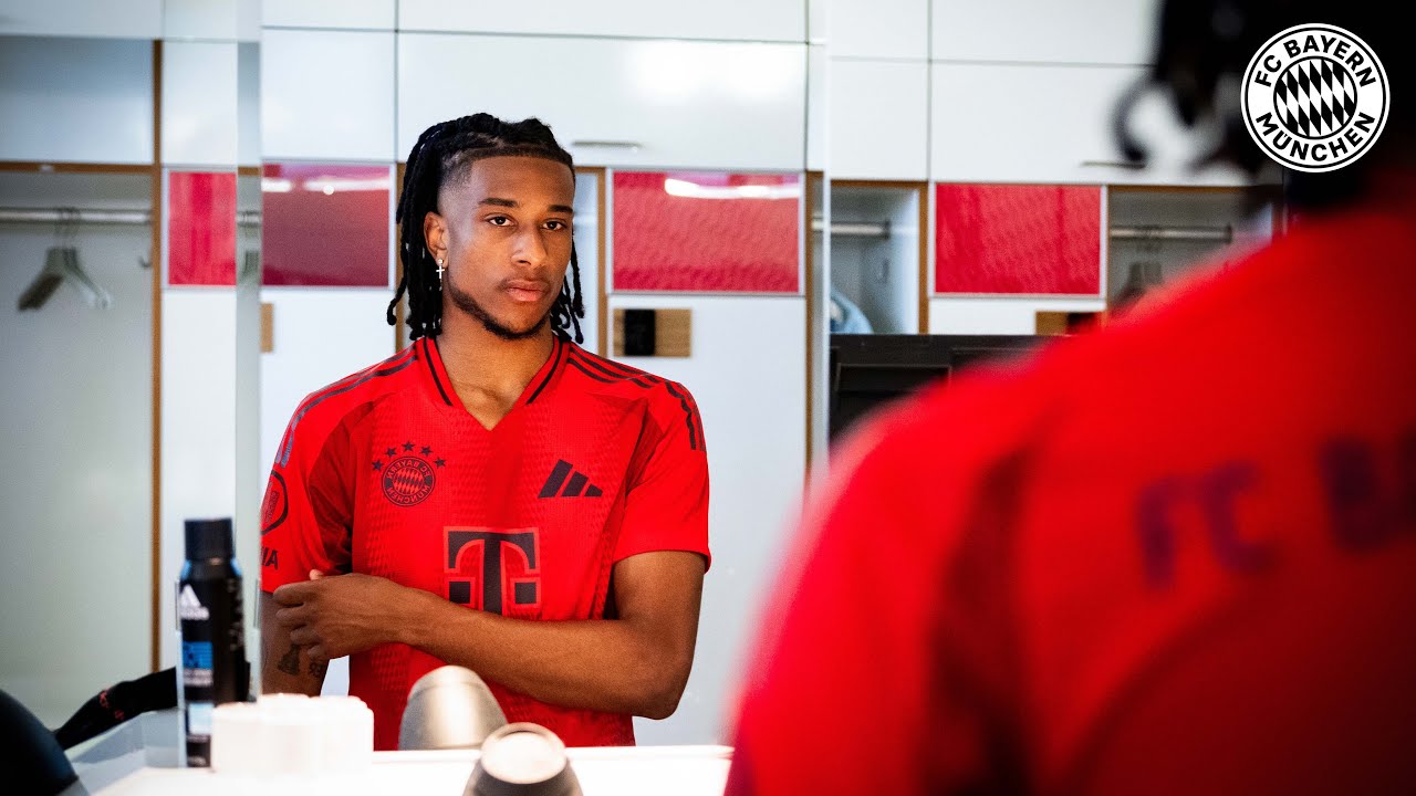 Michael Olise's First Day at FC Bayern | Behind The Scenes