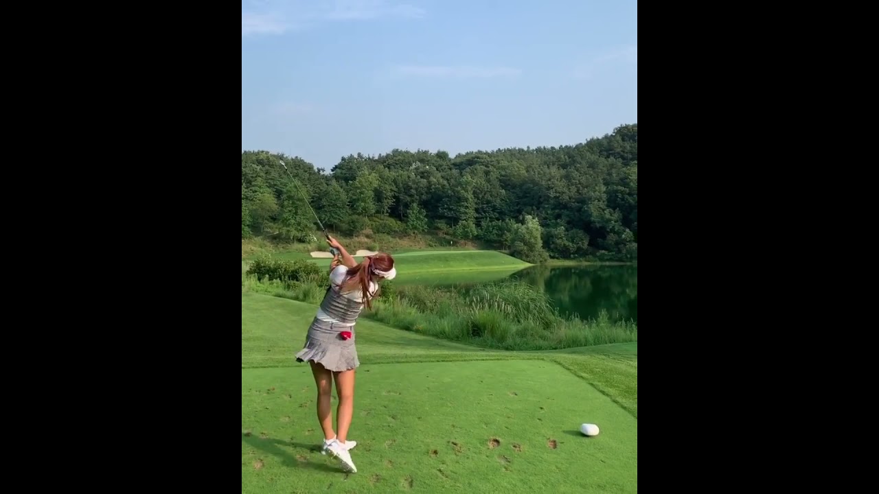 キム ハヌル（Kim Ha-neul）スイング　スローモーションあり