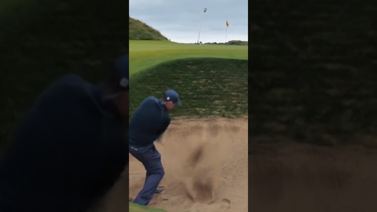 Johnson Wagner with that Troon Bunker MAGIC 🪄 🧙‍♂️